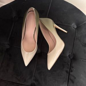 Aldo Cream Stiletto Heels Classic Design